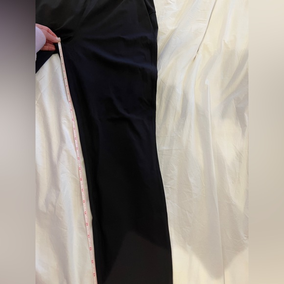 Lululemon relaxed joggers size 6 - Picture 5 of 6